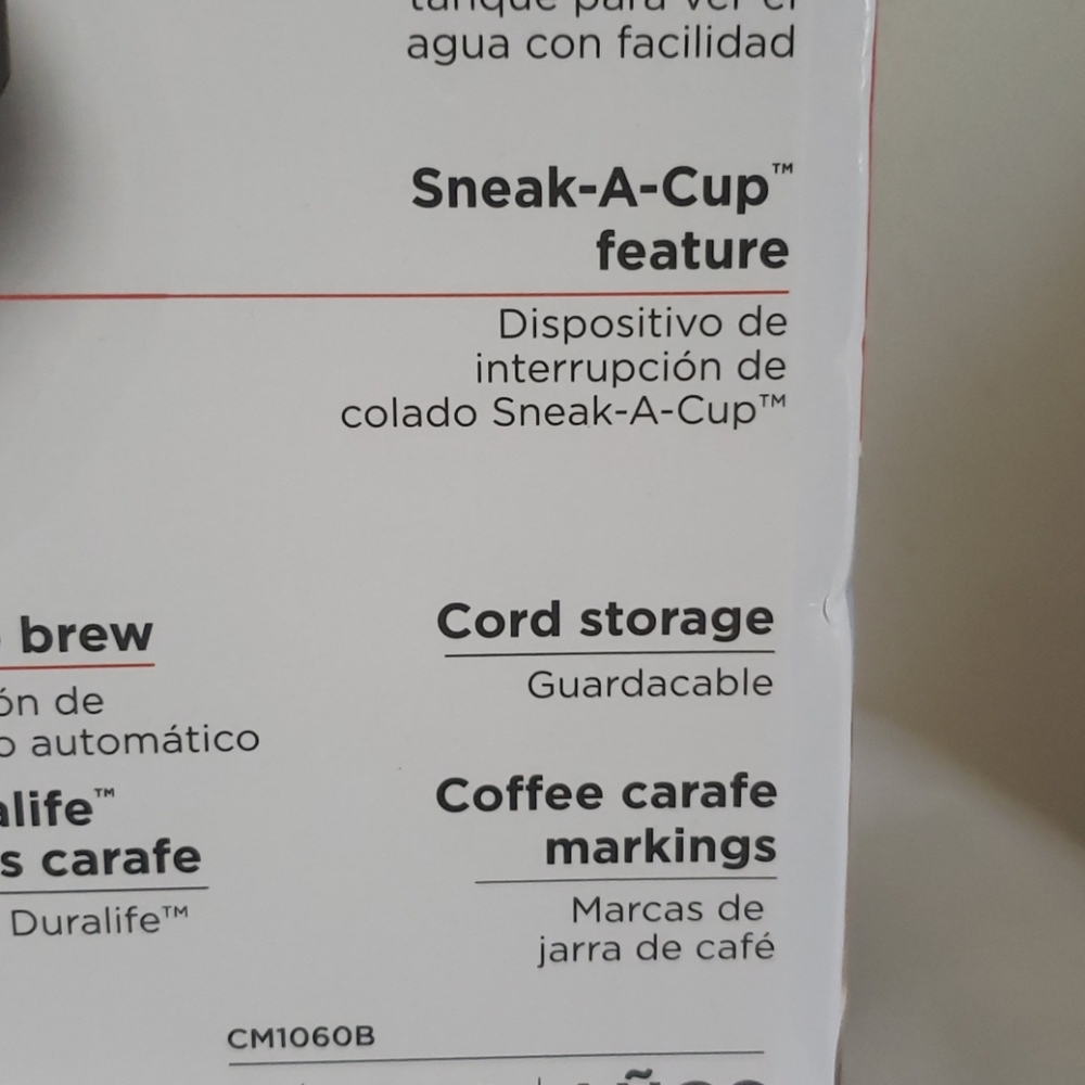 Black & Decker 12 - cup programmable coffee maker - Picture 5 of 8
